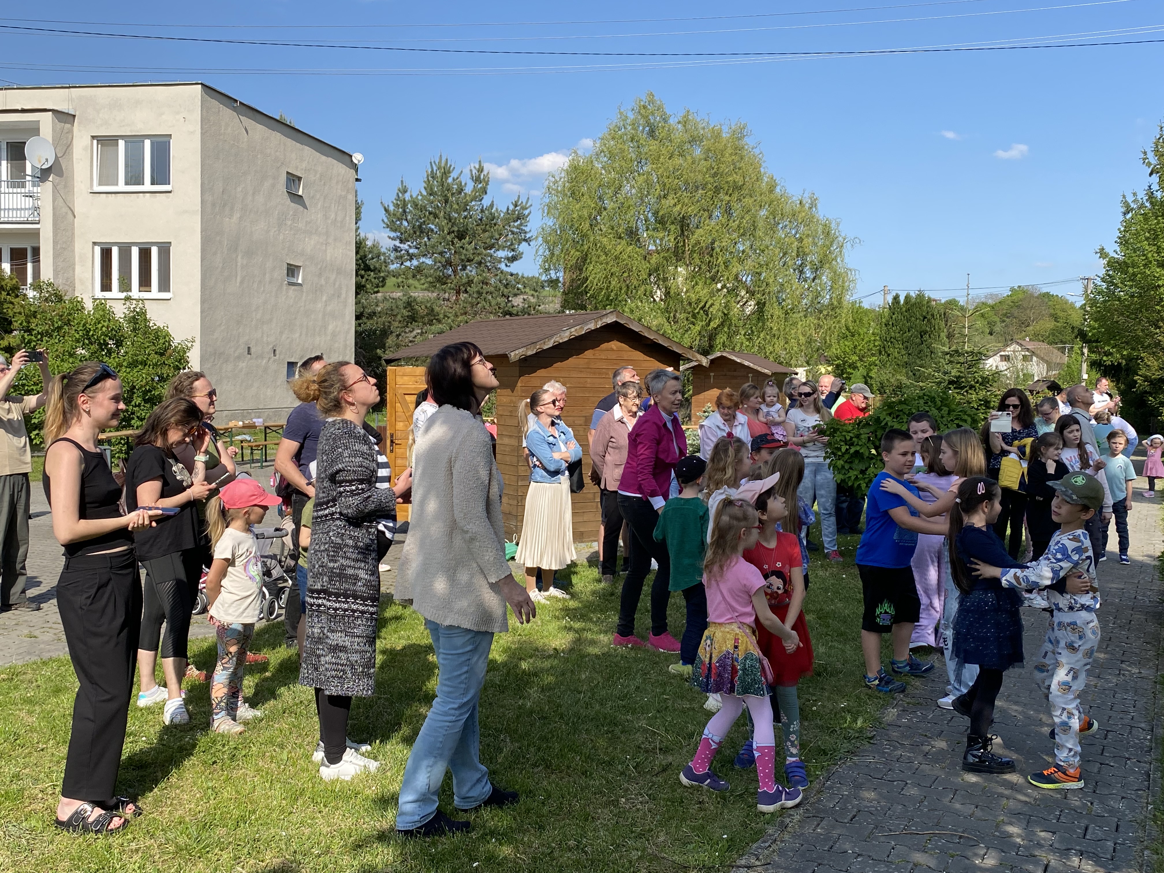 stavanie_maja_kostolne_2024 (4)